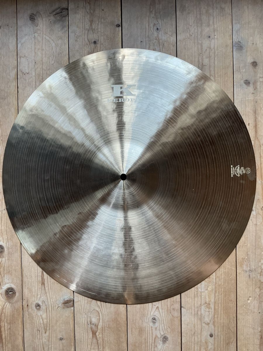 Zildjian Strumenti musicali: Zildjian 20" Kerope Thin High Ride – Nuovo (secondo la descrizione) da Zürich venduto da aha_9yvk