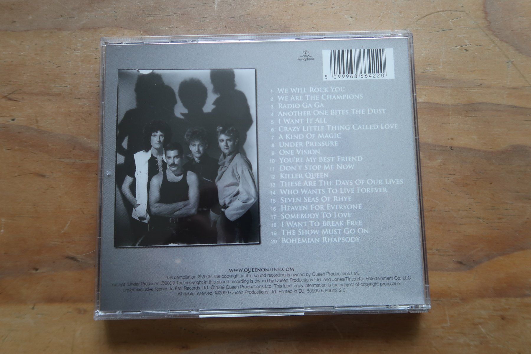 CD: QUEEN - ABSOLUTE GREATEST - BEST OF - CD – Usato da Basel venduto da Patiscat 1