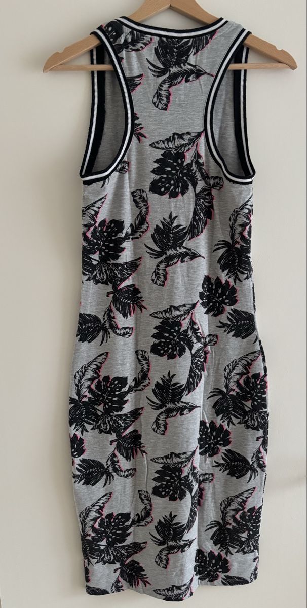 Superdry Vestiti: Robe été Superdry – Usato da Bernex venduto da mar_82vn 3