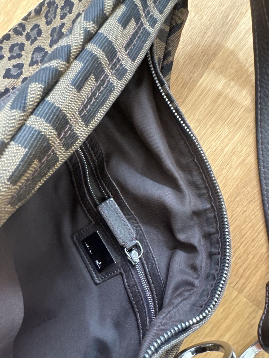 Fendi Taschen für Damen: Fendi Brown Canvas Hobo Bag - Vintage – Gebraucht aus Zürich von zurich_230 3