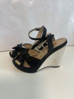 Schicke Keilabsatz Sandalen, schwarz, Grösse 38, Top! (52)