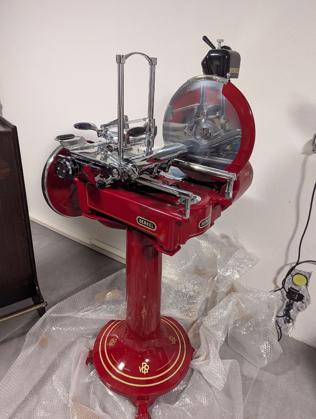 Berkel Küchengeräte: Berkel Aufschnittmaschine Mod. 12 – Neu (gemäss Beschreibung) aus Dangio von ALE_7z2c