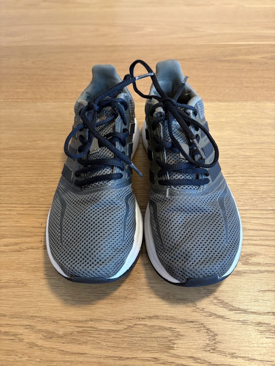 Adidas Scarpe per ragazzi: Adidas Kids trainers, olive, Size 36 – Usato da Hedingen venduto da LinCH 1