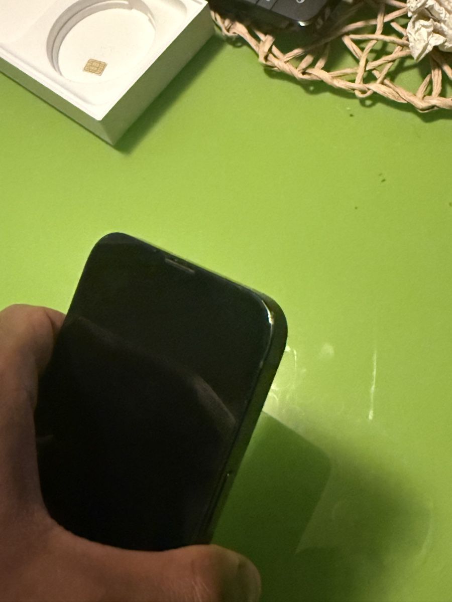Apple Portables: iPhone 14 midnight 128GB  – Neuf (Voir description) à Baar par Silvester.O 4