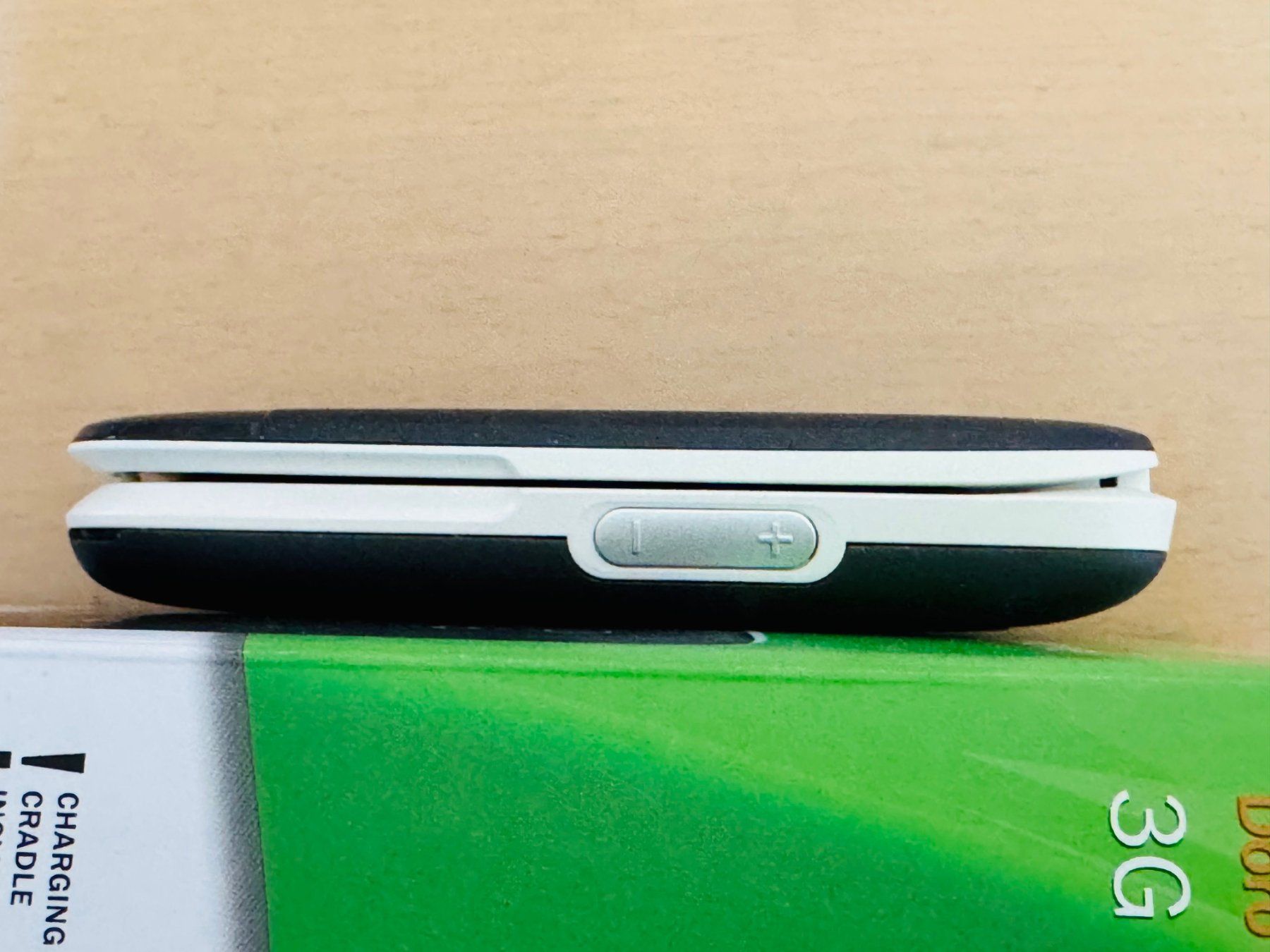 Doro Handys / Smartphones: Handy DORO PhoneEasy 631 – Defekt aus Soyhières von Spartan117 9