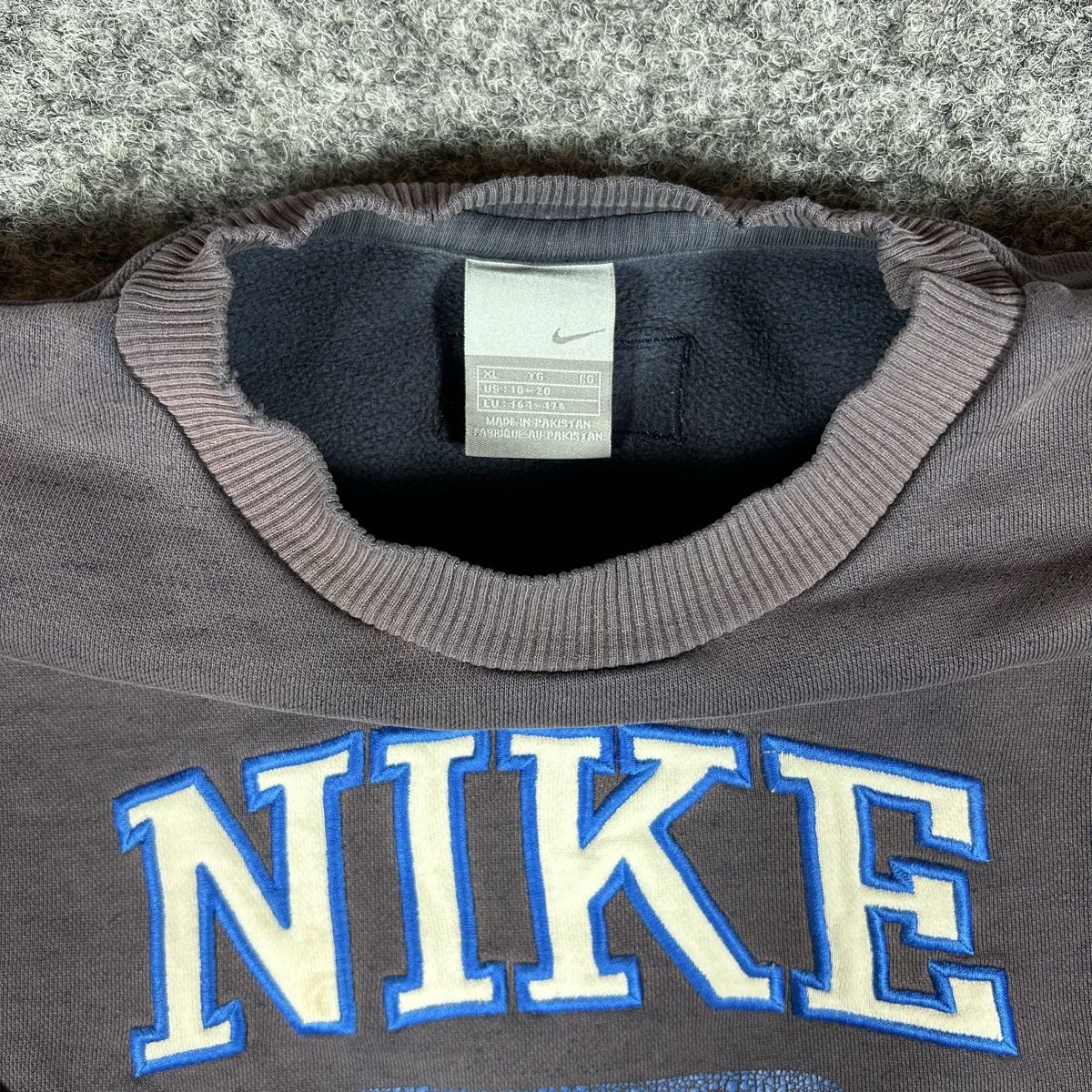 Maglioni & Felpe: Nike 00s – Usato da La Sagne NE venduto da Matlasape 2