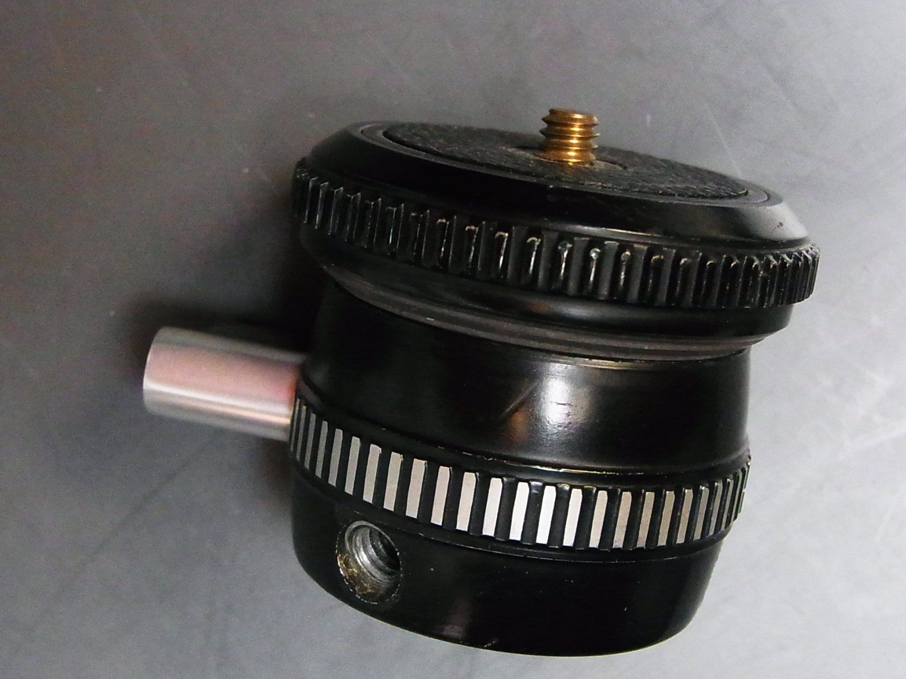 Linhof Treppiedi & Teste: Linhof Nivellierkopf 1/4"  kein Manfrotto #v1 – Usato da Dietikon venduto da Baro4