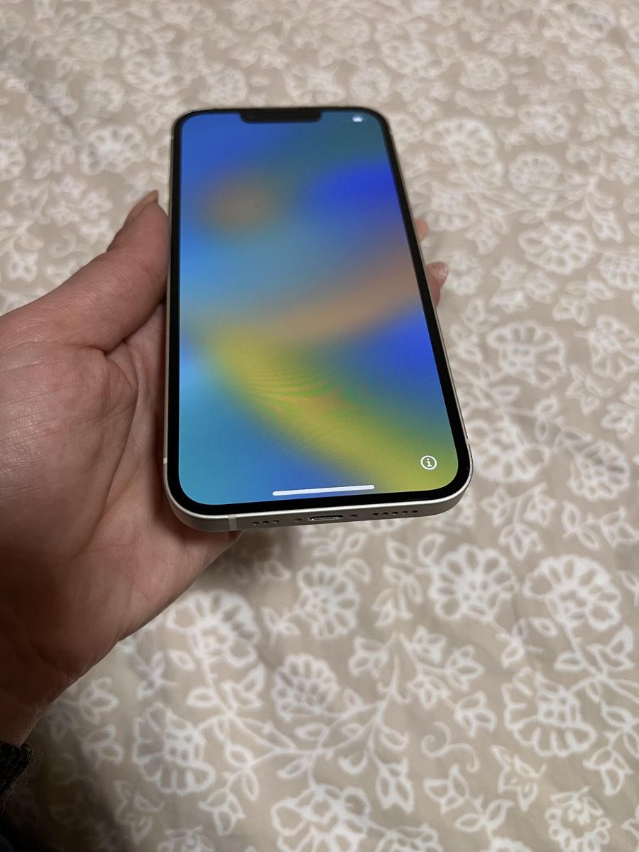 Apple Handys / Smartphones: iPhone 13, weiss, 256 GB – Gebraucht aus zürich von  4