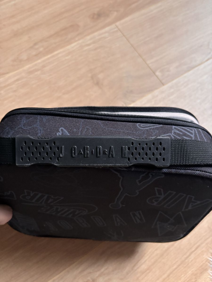 Kosmetikkoffer: Jordan Kulturtasche schwarz  – Gebraucht aus Weisslingen von Yuna123 3