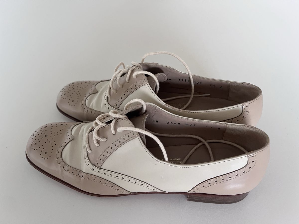 Salvatore Ferragamo Damenschuhe: Ferragamo Derby 7.5 – Gebraucht aus Stabio von Danielita01 1