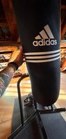 Adidas Boxsack + Ständer + Sandsäcke + Matten