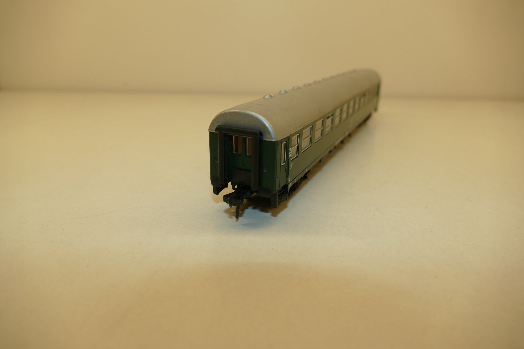 Fleischmann Modellini di ferrovie: Fleischmann H0: DB 2.Kl. Abteilwagen – Usato da Niederhasli venduto da rail-duerst 4