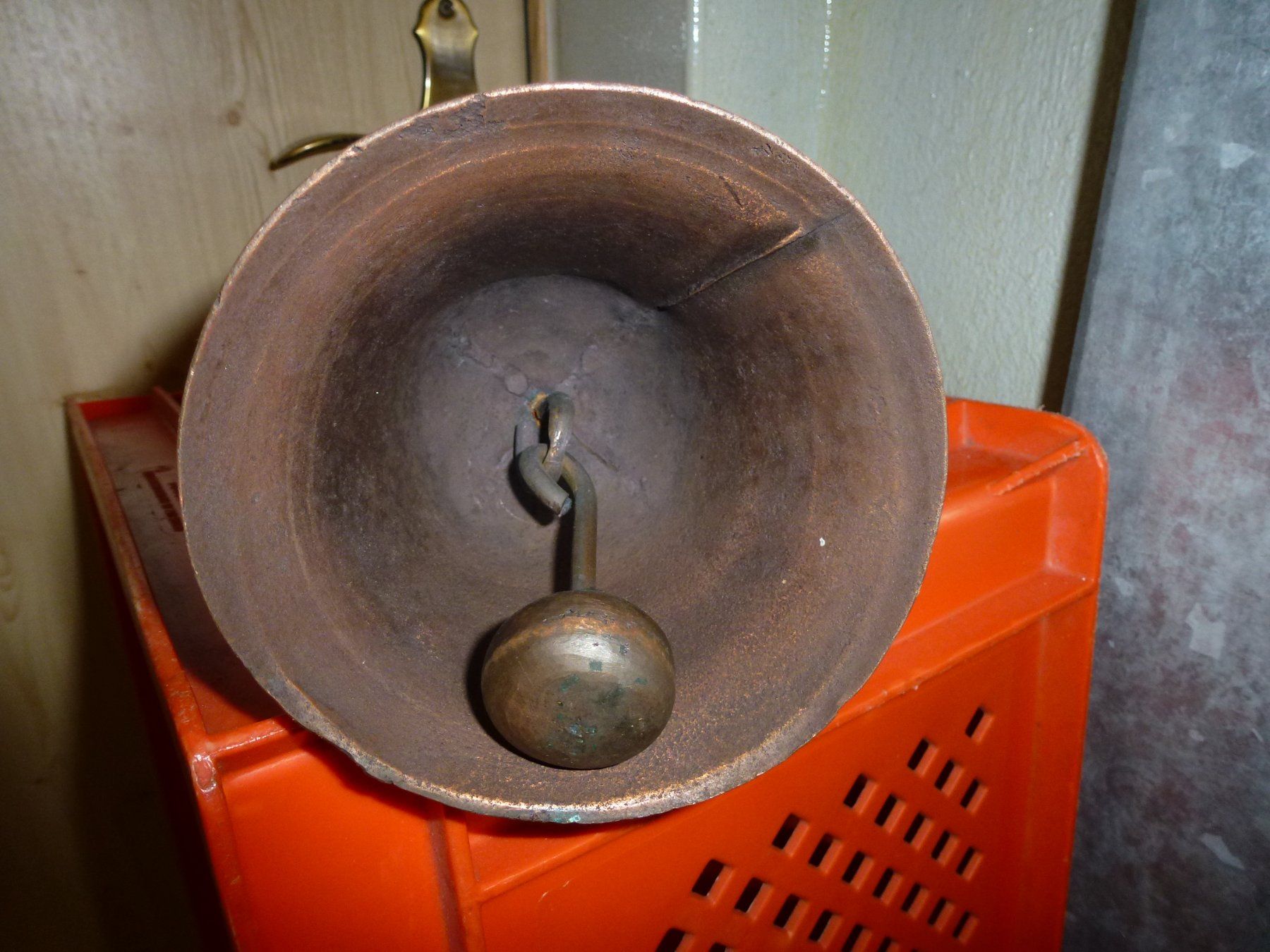 Cloches & sonnailles: Eisen Glocke verkupfert – D'occasion à Bürglen UR par daisyxy5 3