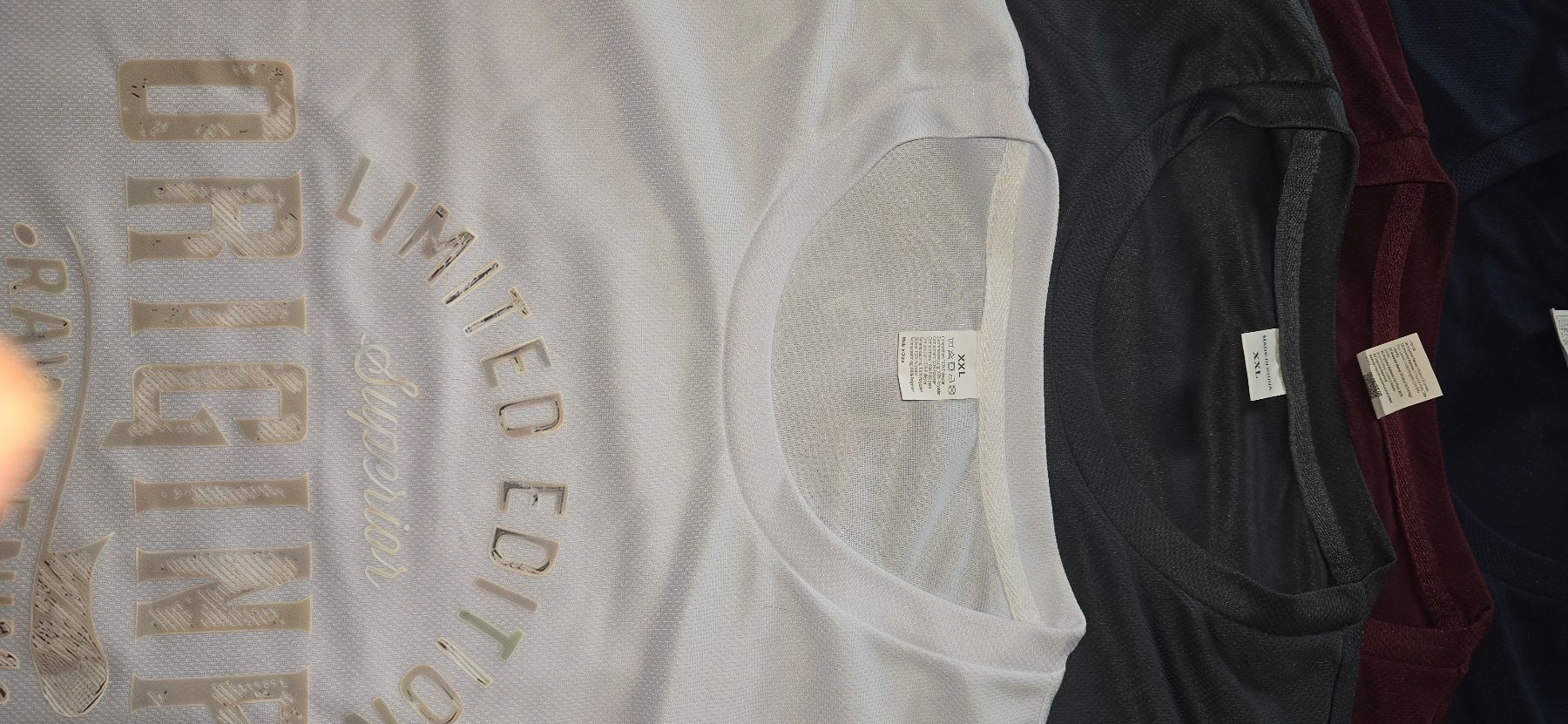 T-shirts: Tshirt – Neuf avec emballage d'origine à Elsau par Mogel65 1