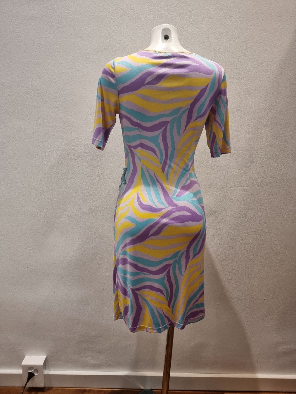 Vestiti: Blumarine Seidenjerseykleid mit Seestern – Nuovo (secondo la descrizione) da Zürich venduto da ANU-AnimalsNeedUs 2