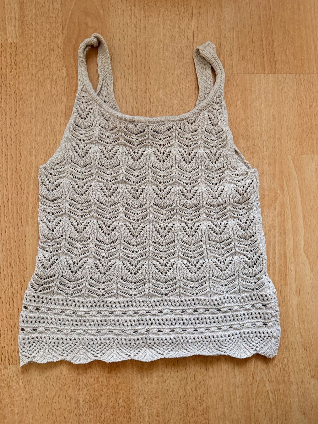 Mango Top: MANGO Top XS – Usato da Luzern venduto da Nat.B 1