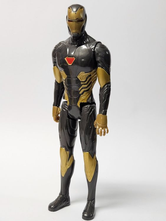 Marvel Statuette: IRONMAN / 2018 Marvel Hasbro / Actionfigur / #WT18 – Usato da Oberdorf BL venduto da BaldenEagle
