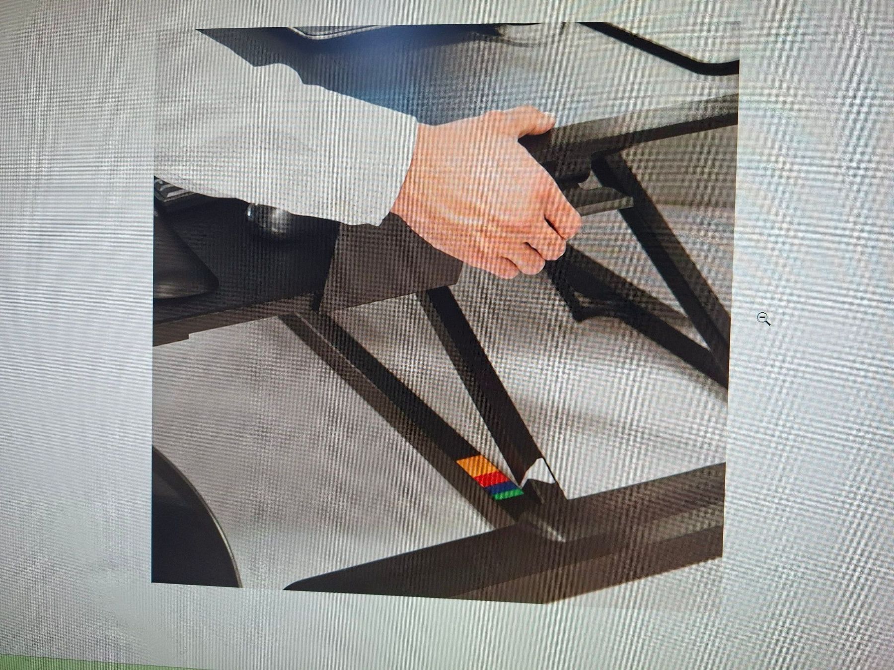 Schreibtische: Bureau position assise/debout – Gebraucht aus Chézard-St-Martin von ger_dvf9 5