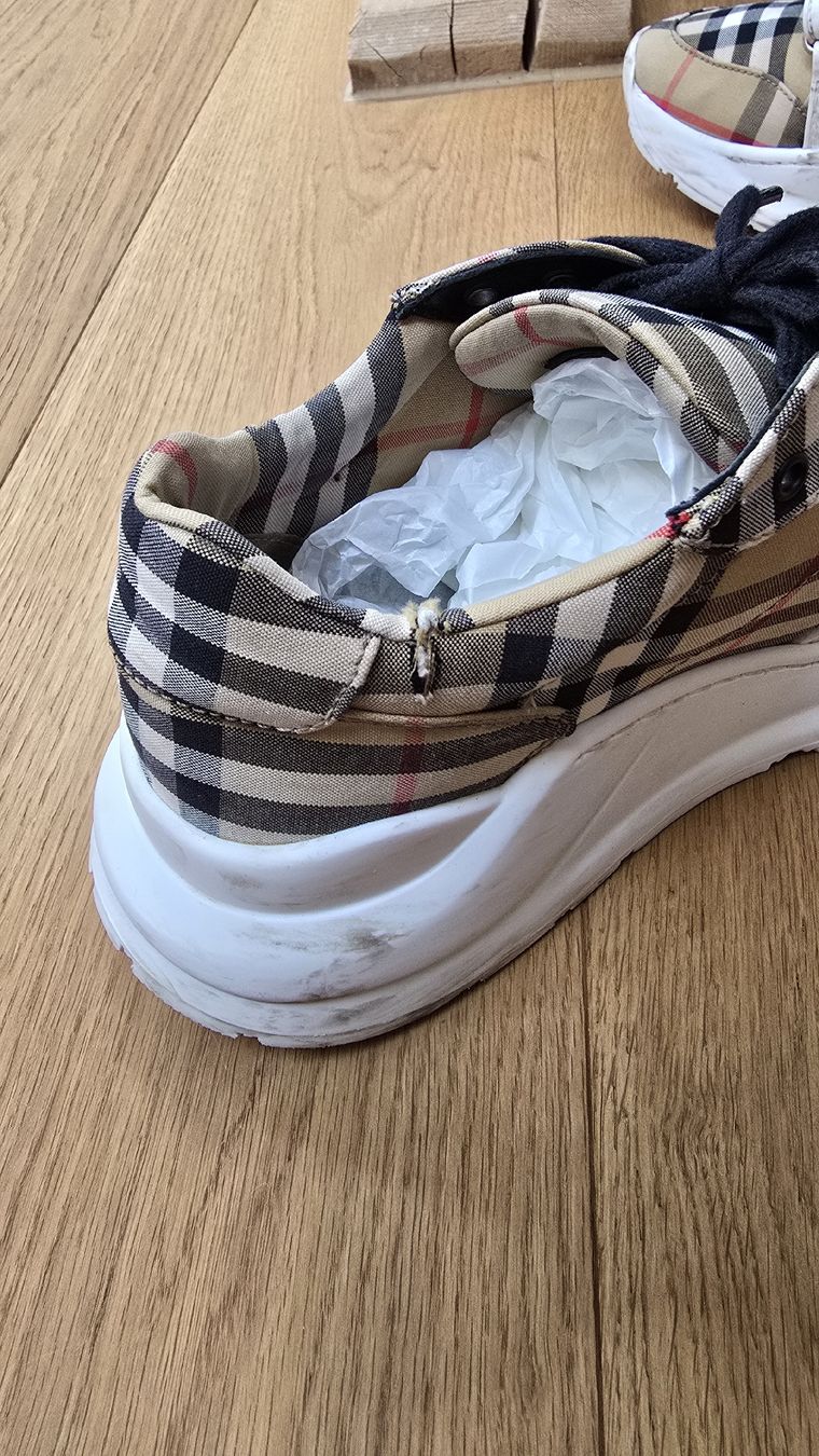 Scarpe da uomo: BURBERRY SNEAKER // Full Set – Usato da Schlieren venduto da YFG_ZH 3