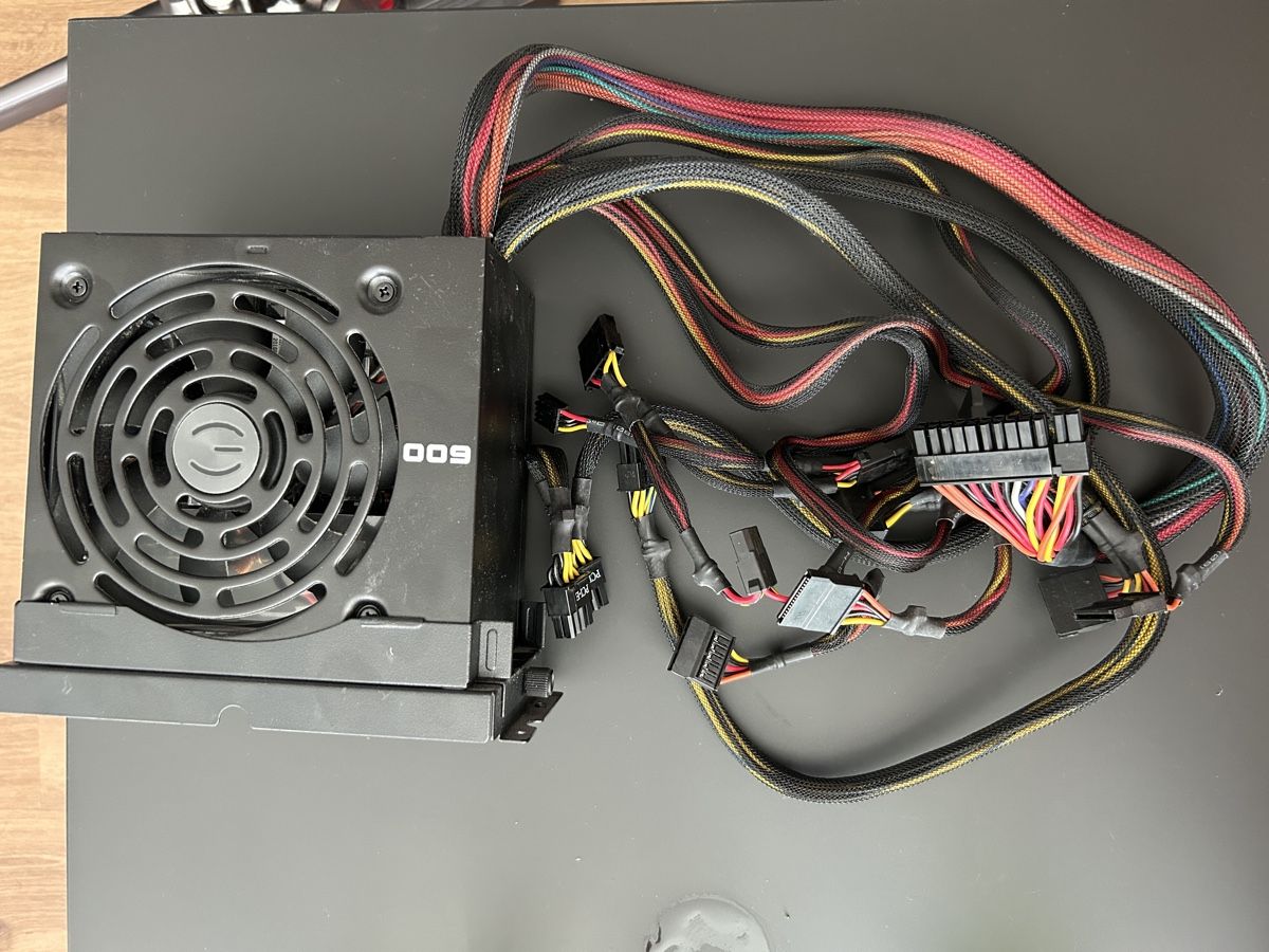Componenti elettronici: Netzteil EVGA 600W gebraucht – Usato da Ottoberg venduto da Colin335 3