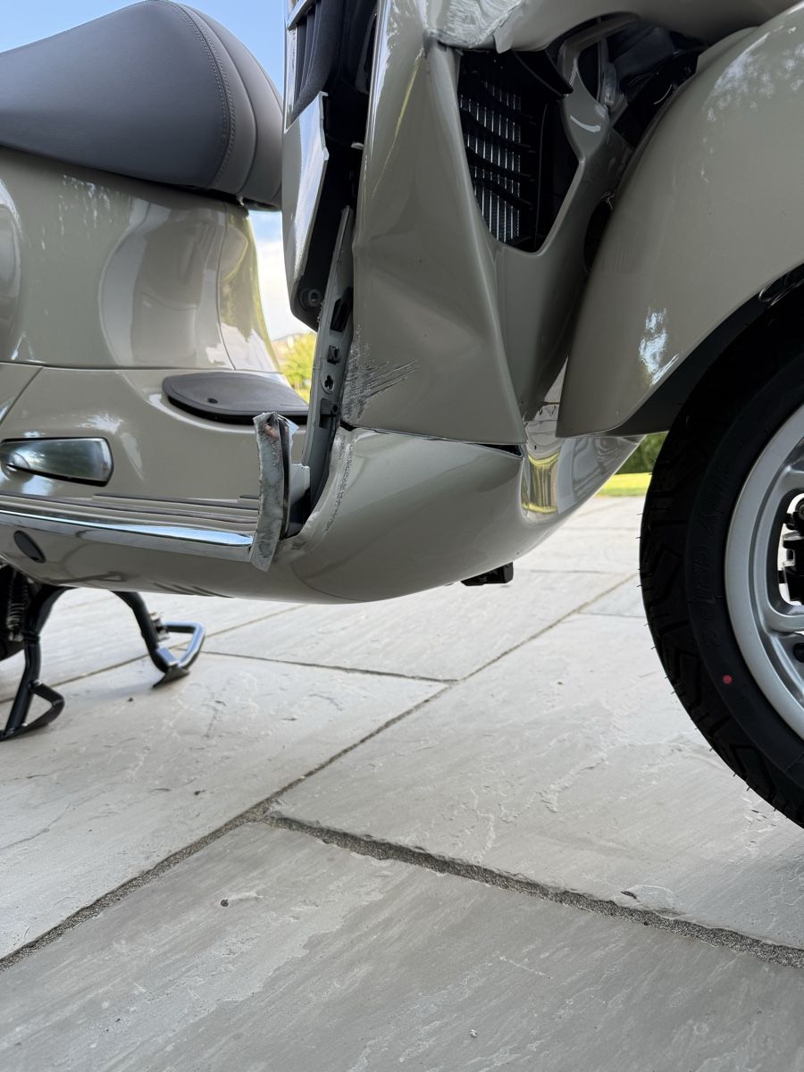 Vespa Scooter: Unfall Piaggio Vespa GTS 310 E5+ , beige, 119km – Difettoso da Appenzell venduto da M-Power07 4