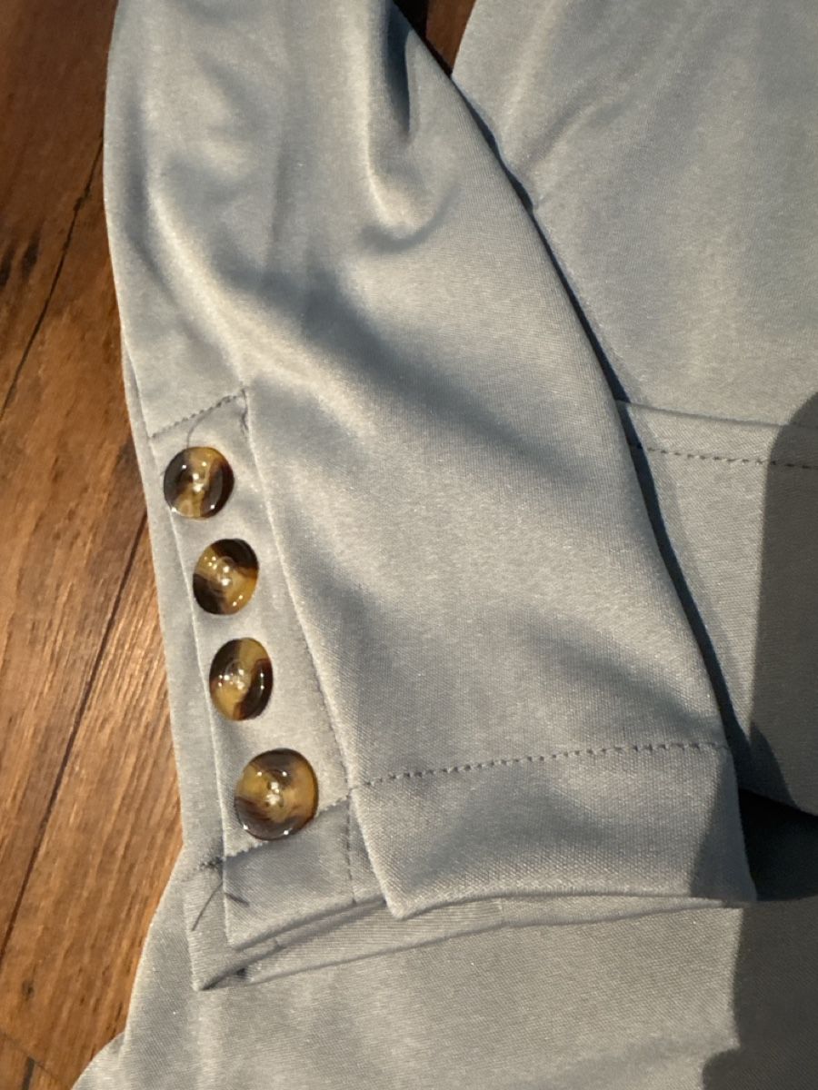 Completi & Tailleur: Neu Damen Blazer und Hose hellgrau Grösse S/M – Nuovo (secondo la descrizione) da Eggersriet venduto da Gio_Mag_Stucki 2