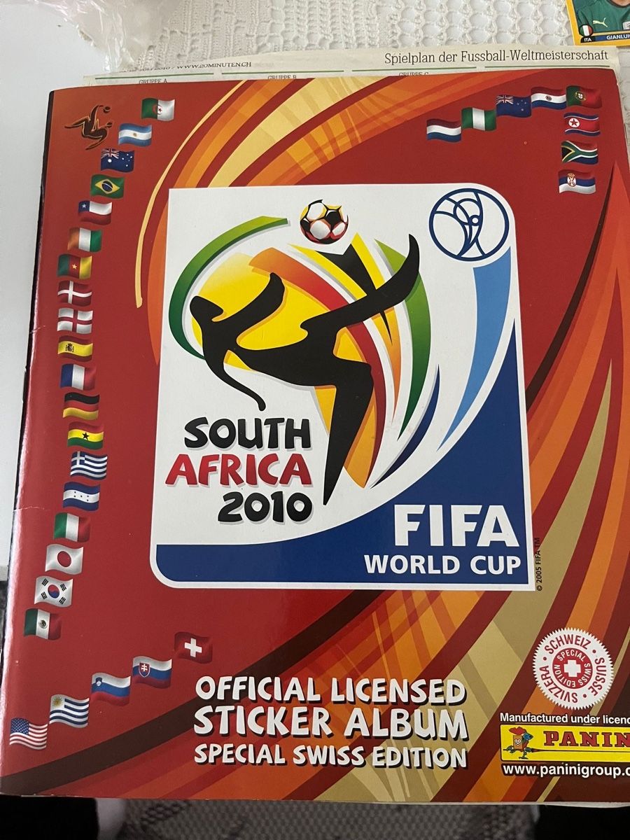 Panini Album: Panini 2010 album officiel complet – Nuovo (secondo la descrizione) da Biel/Bienne venduto da dre_kk2q