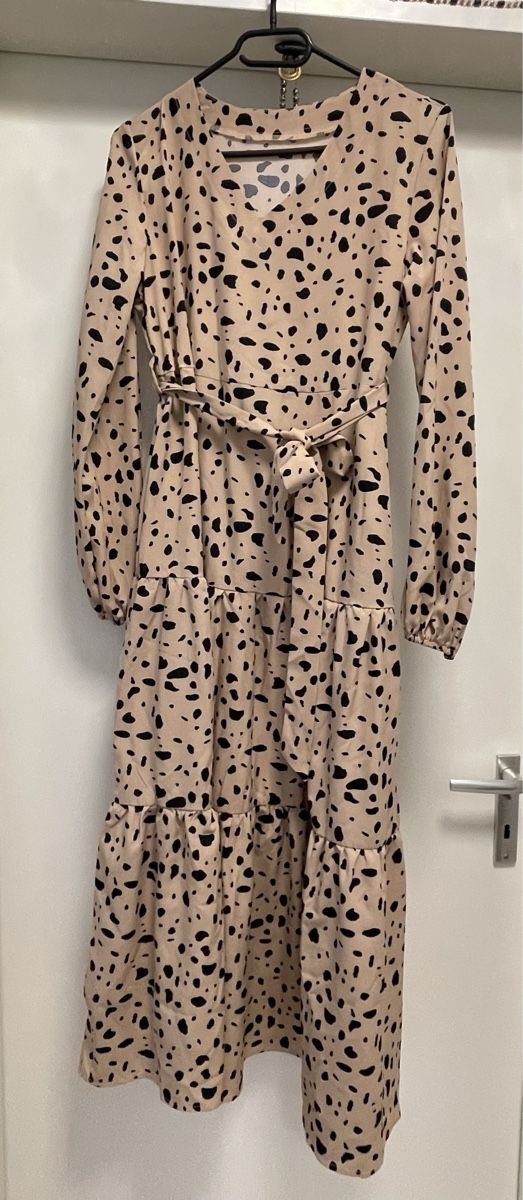 Kleider: Schickes Damenkleid Beige Gr. S/M – Neu (gemäss Beschreibung) aus Benglen von Shamily