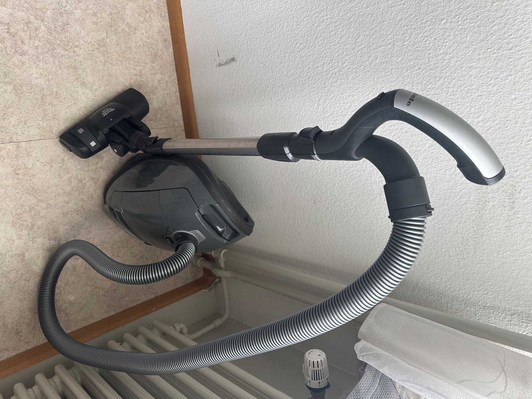 Miele Aspirapolveri & Accessori: Miele  C3  Staubsauger, TOP Zustand – Usato da Pratteln venduto da milisandra 8