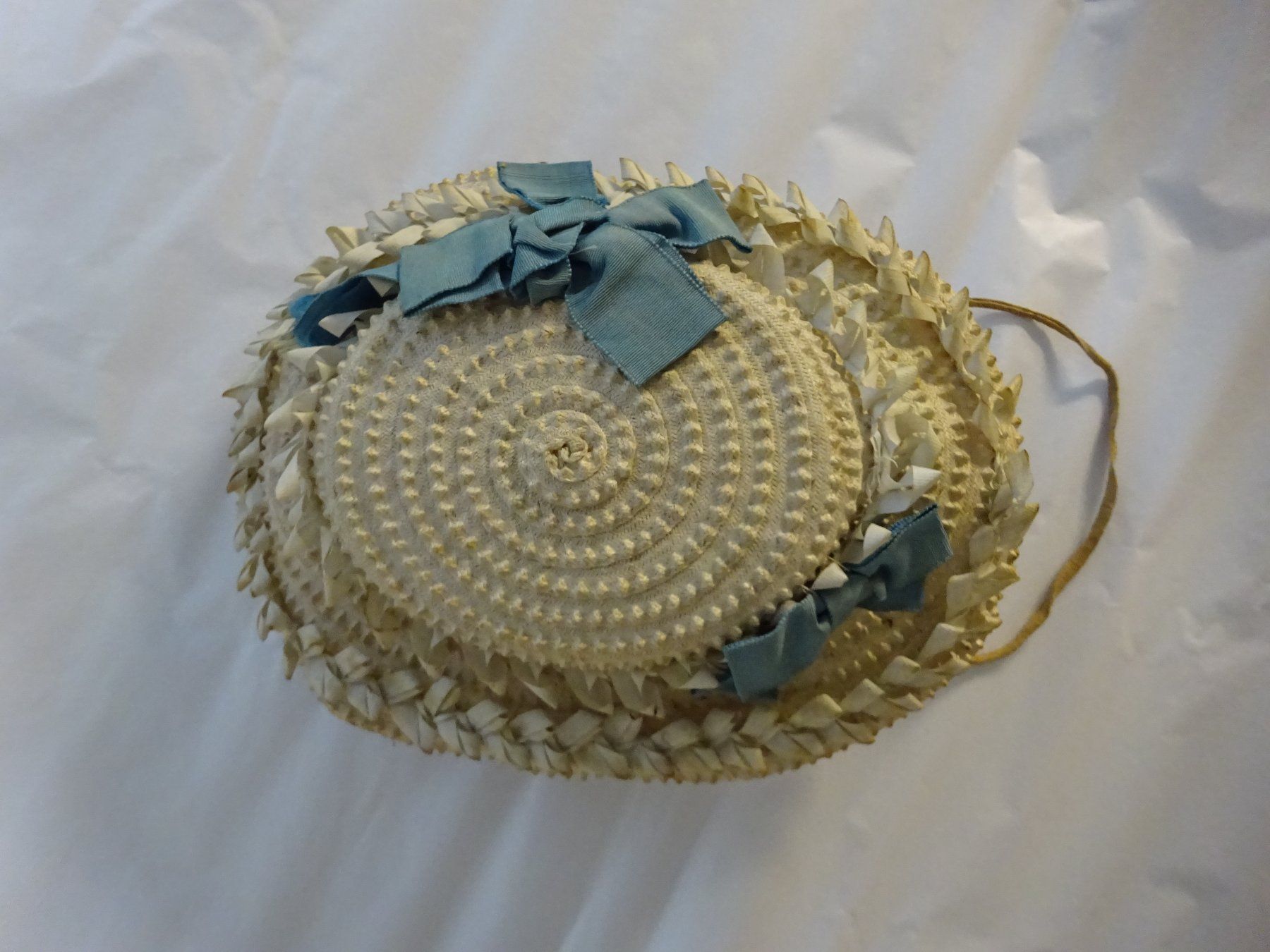 Costumi: Biedermeier Haube Tracht – Usato da Esslingen venduto da eintagammeer 4