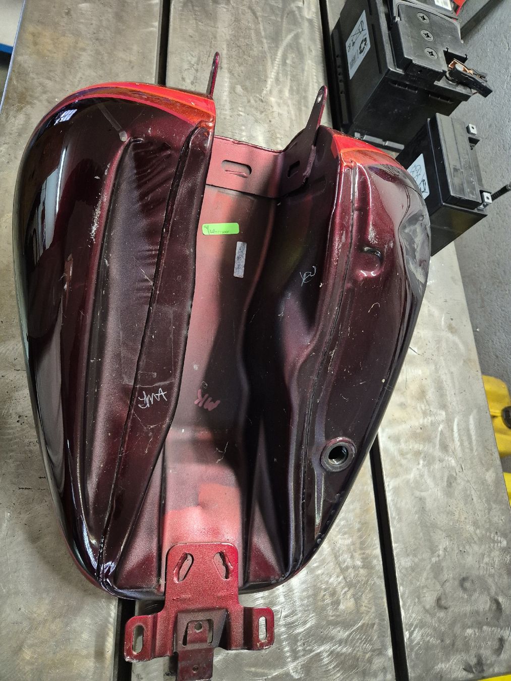 Harley-Davidson Tutti i ricambio per moto: Réservoir Harley-Davidson Touring – Difettoso da Le Locle venduto da CHEGUA 3