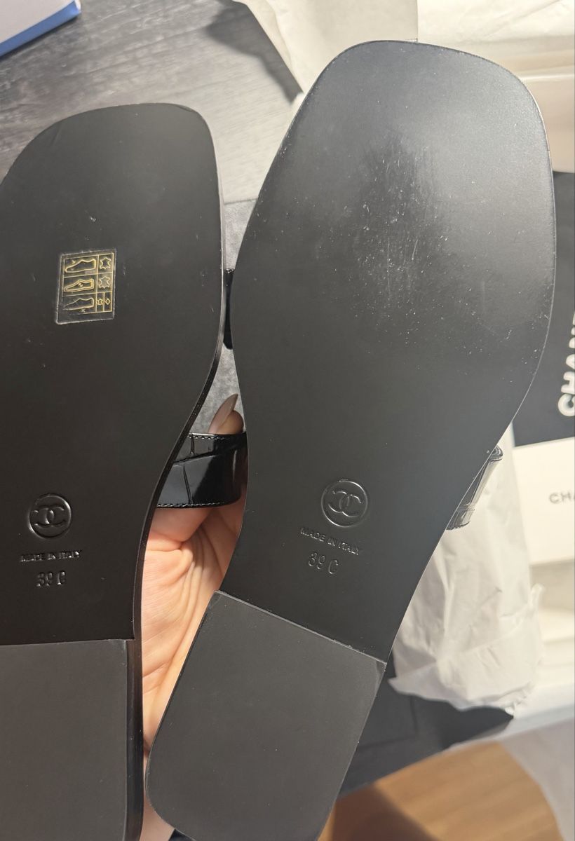 Chanel Scarpe da donna: CHANEL CC Mules gr. 39 NEU – Nuovo e nell'imballaggio originale da Pfäffikon SZ venduto da happy.life 2