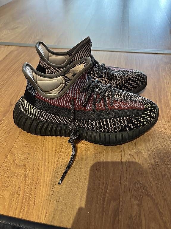 Adidas Scarpe da uomo: Adidas Yeezys – Nuovo (secondo la descrizione) da Embrach venduto da GPranjic 1