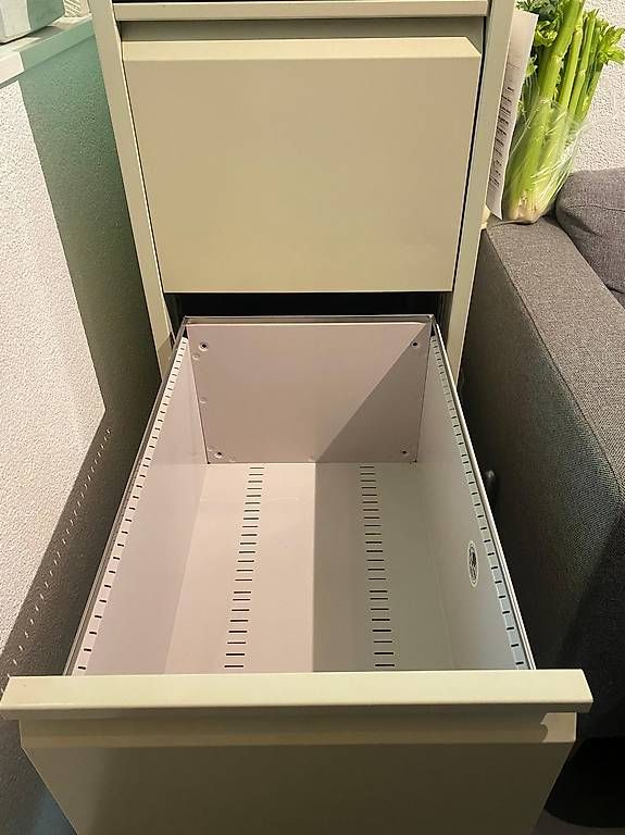 Armadi: Lista Hängeregisterschrank mit 3 Schubladen – Usato da Bolligen venduto da Stefanidunno 2