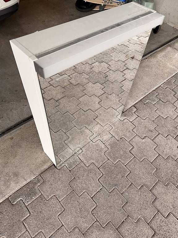 Armadietti a specchio: Spiegelschrank mit Beleuchtung 60cm – Usato da Walenstadt venduto da Manow3 1