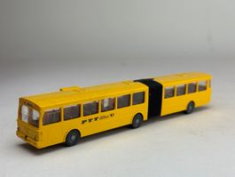 RA- Wiking Mercedes G 305 PTT dreisprachig