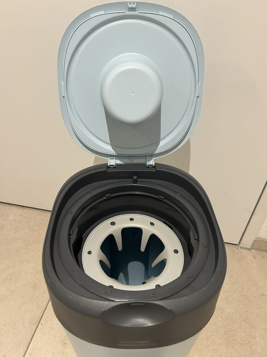 Tommee Tippee Poubelles: Tommee Tippee Twist and Click – D'occasion à Tenero par Laura-Pedu 5