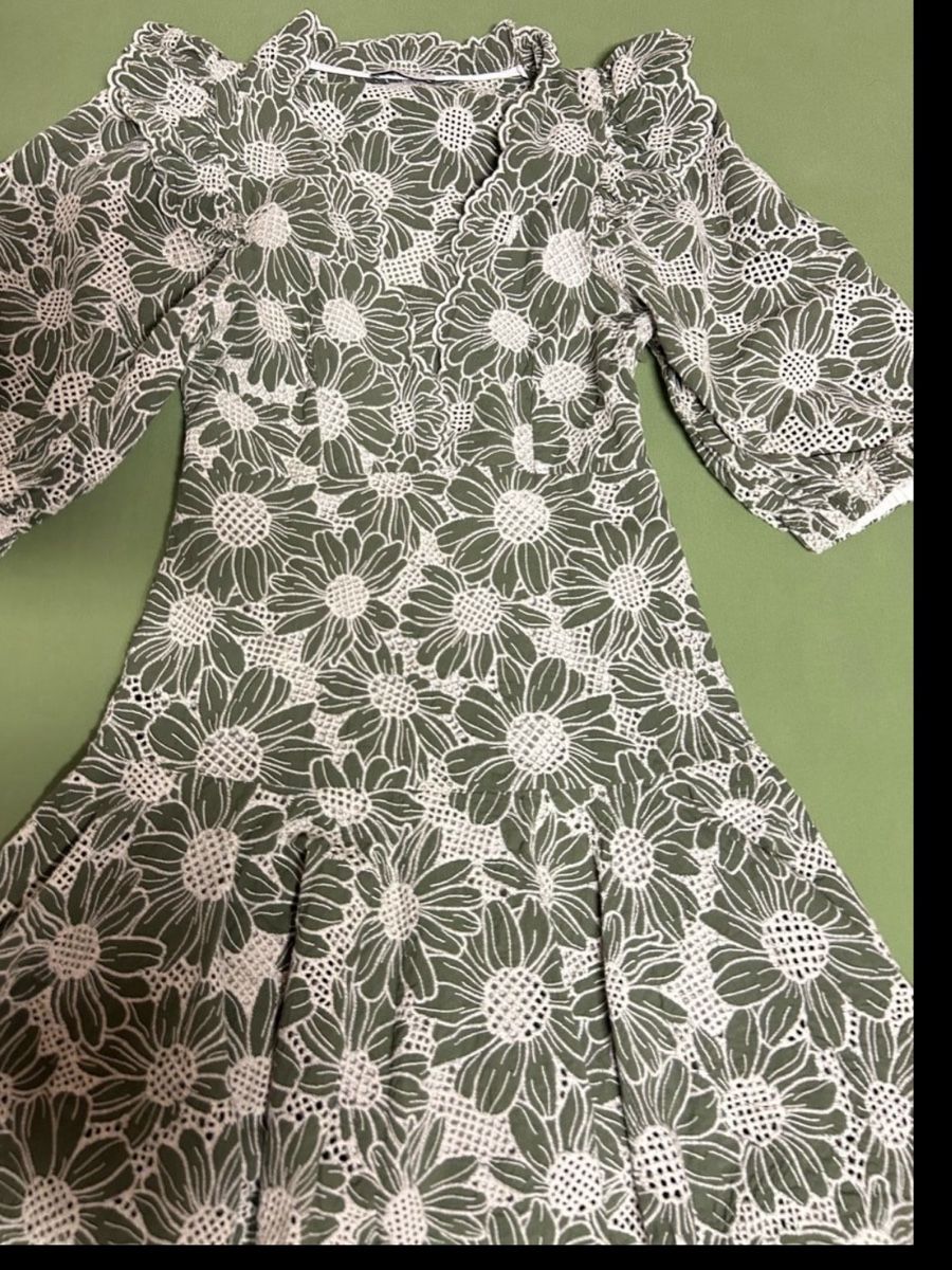 Sandro Robes: Robe Sandro taille 36 – D'occasion à Chêne-Bourg par luy_hk5b 1
