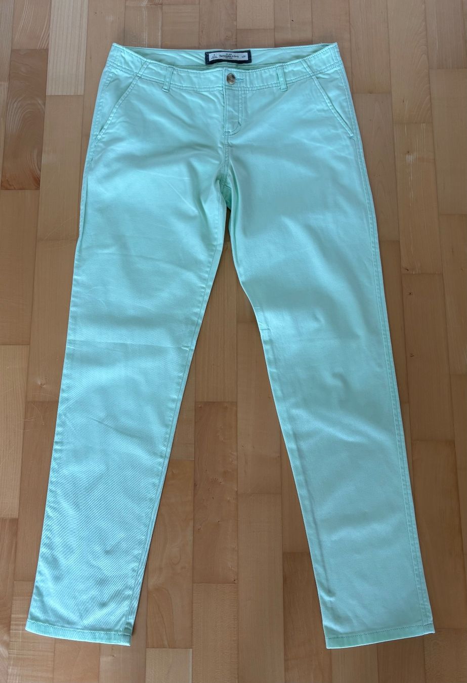 Abercrombie Pantaloni: Chino Hose Abercrombie – Usato da Winterberg ZH venduto da vanilleinspiration 4
