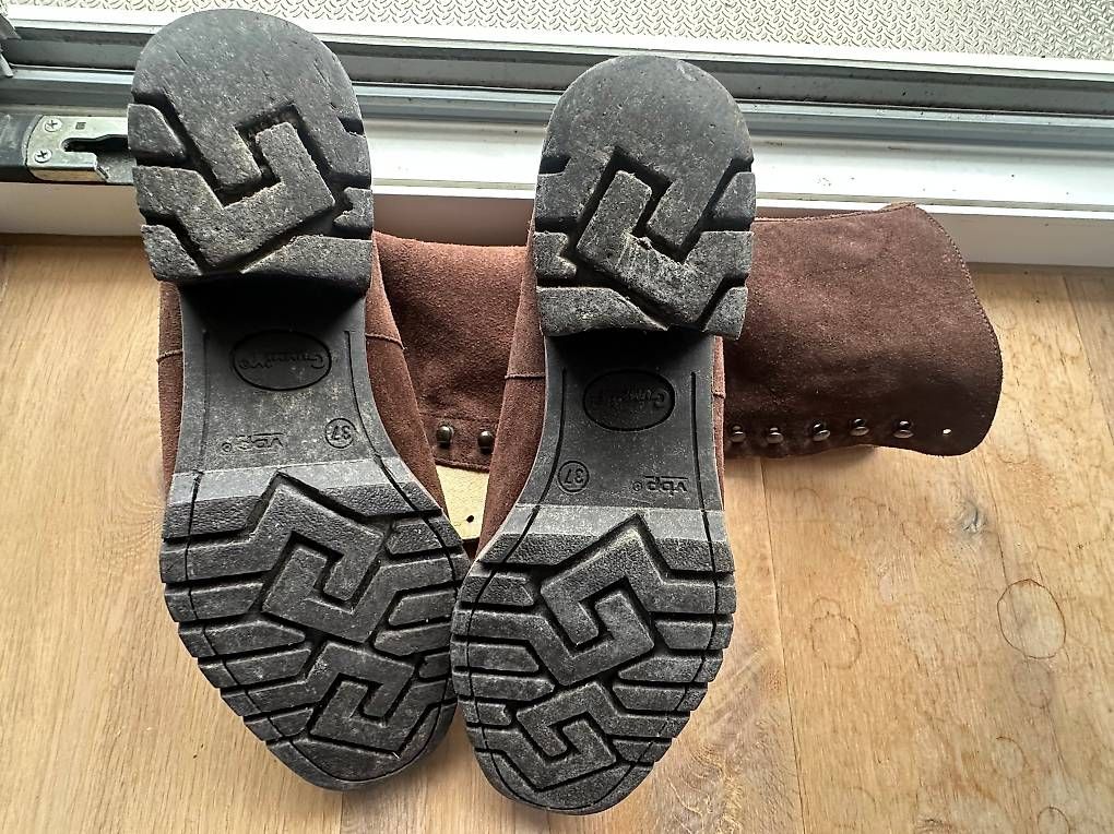 Chaussures femmes: Schnür-Stiefel Wildleder 37 – D'occasion à Liebefeld par Cherub3 3