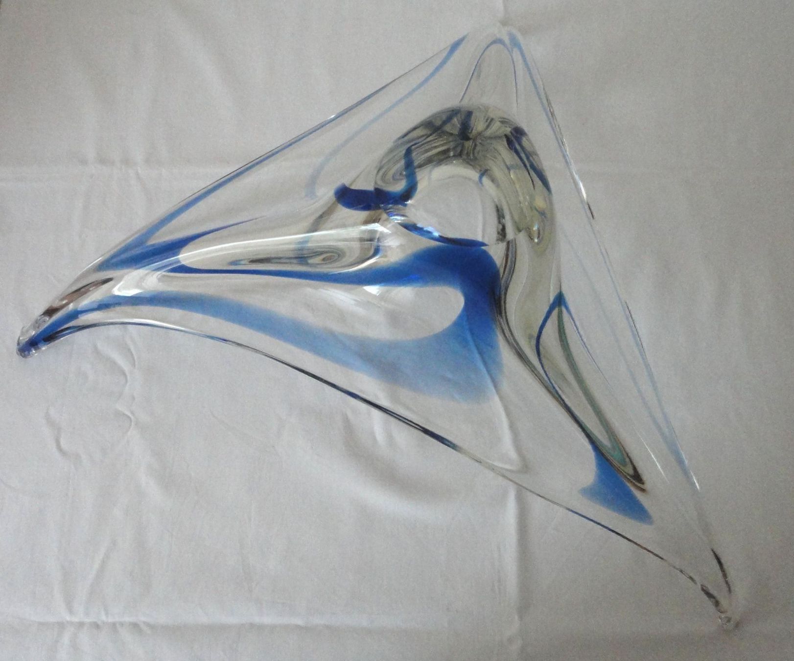 Alle Dekorationen: Glasschale gross mit blauen Einfärbungen D = ca.47,5cm – Gebraucht aus zürich von parts5060 5