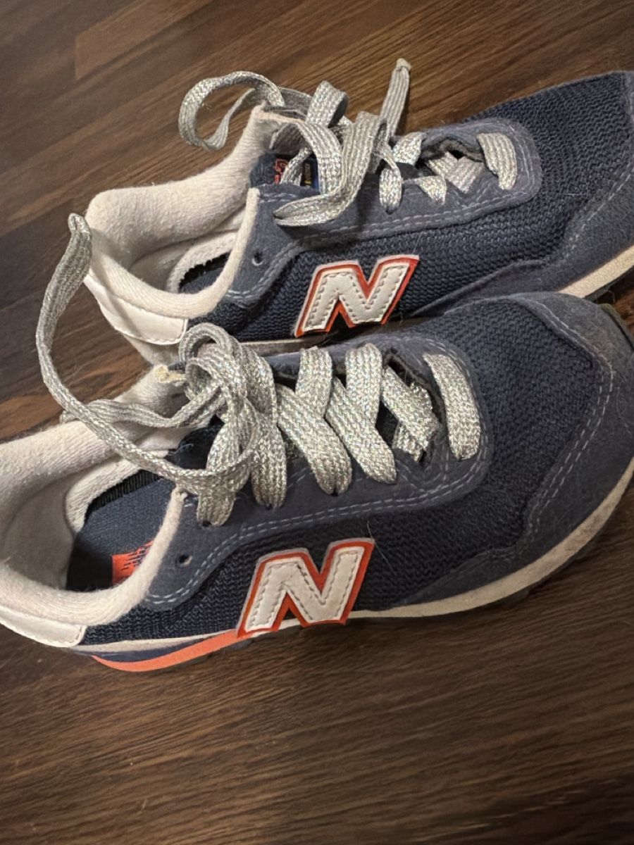 New Balance Schuhe für Jungen: New Balance Sneakers Blue /Silver size 28.5 – Gebraucht aus Zürich von tan_8nxr 1
