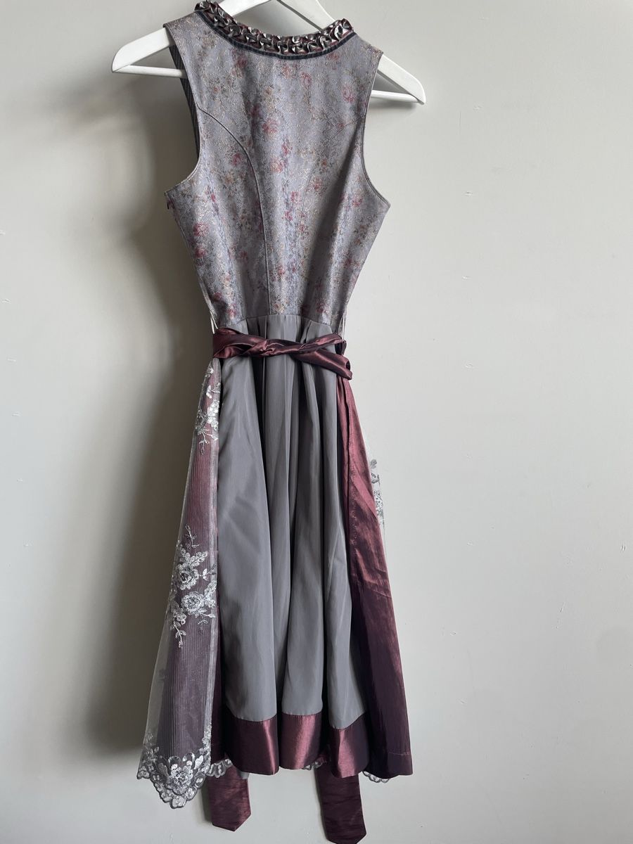 Kleider: Dirndl – Gebraucht aus sennwald von pablo.93 3