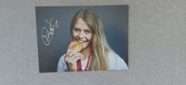 Autogramm Corinne Suter