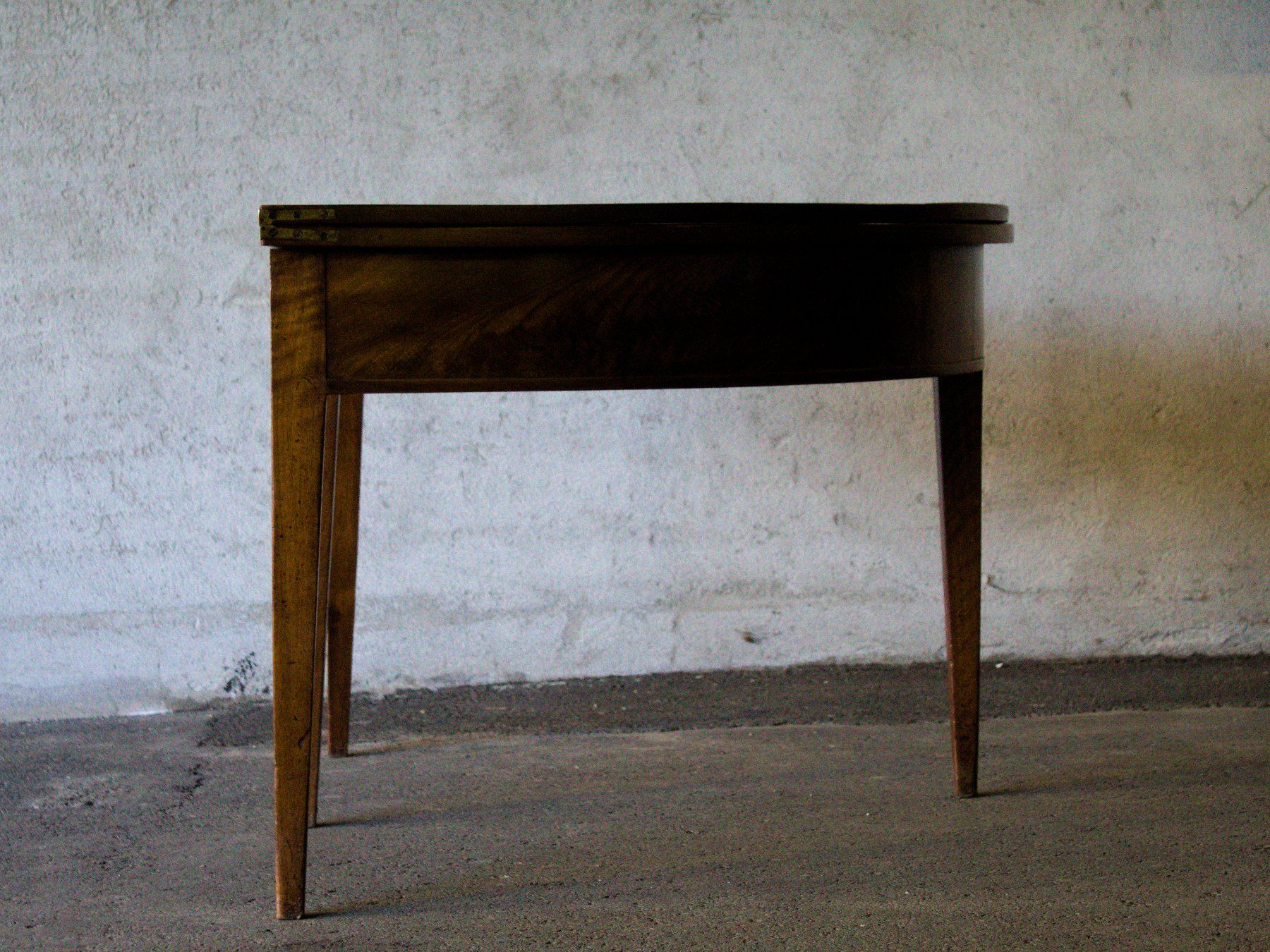 Tavoli: Grande table demi-lune – Usato da Les Mayens-de-Sion venduto da valbroc 2