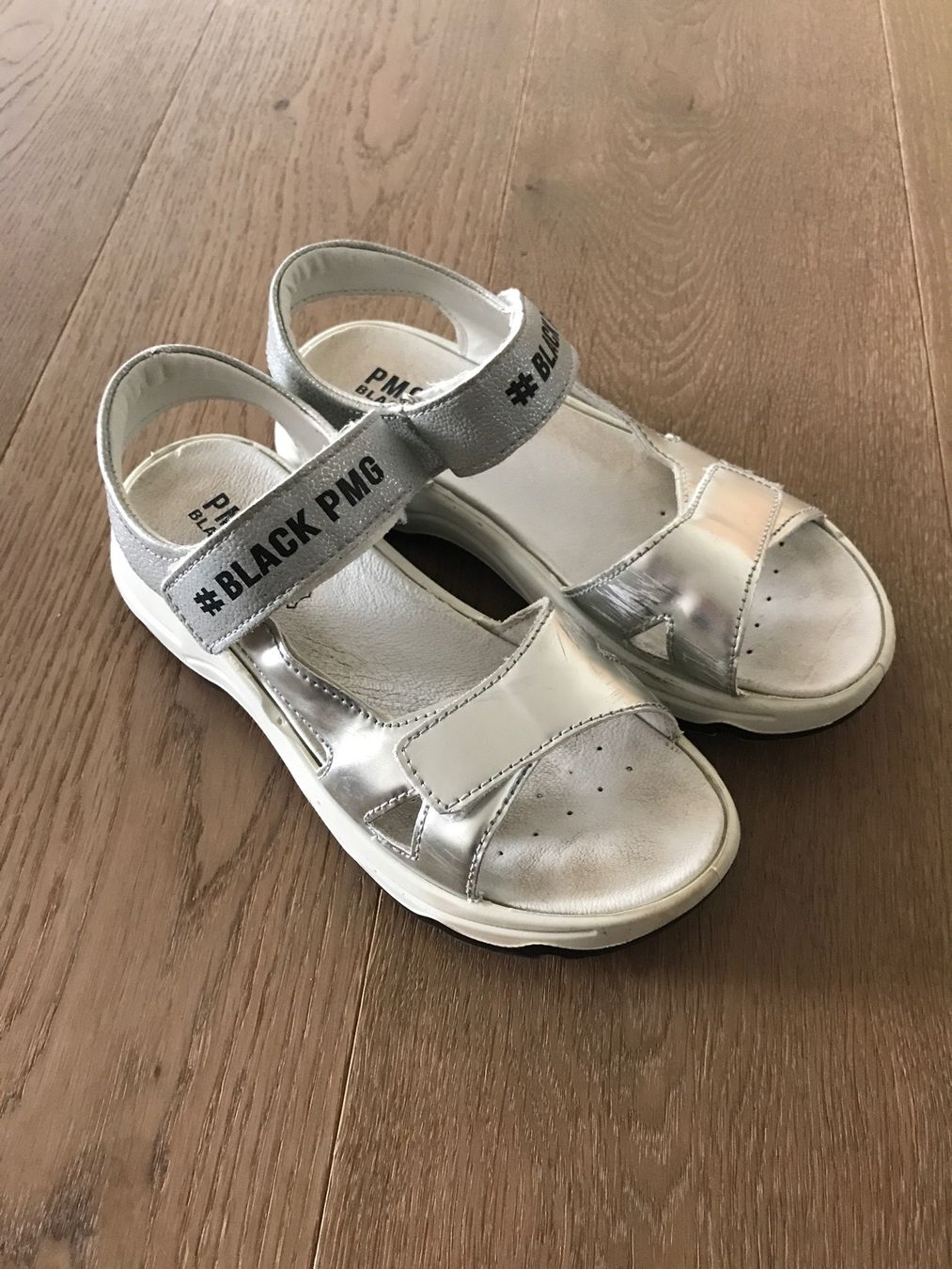 Primigi Scarpe per ragazze: Leder Sandale Primigi Gr. 37 – Usato da Affoltern am Albis venduto da variablend