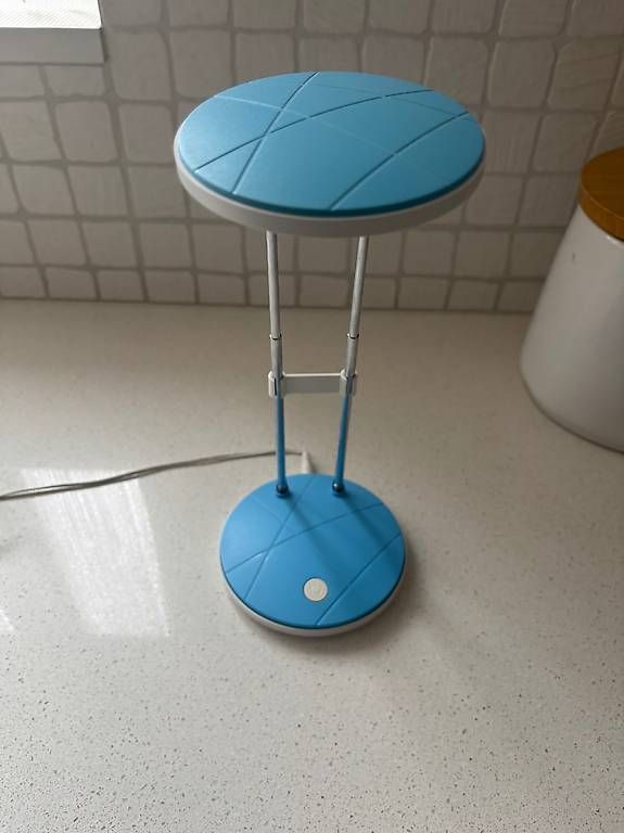 Lampen: Tischlampe blau – Gebraucht aus frauenfeld von FilizS 1