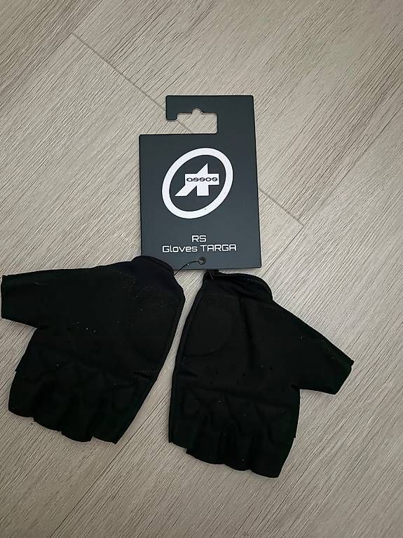 Assos Guanti & manicotti: Assos RS GLOVES TARGA black series – Nuovo e nell'imballaggio originale da Melide venduto da paolo1965
