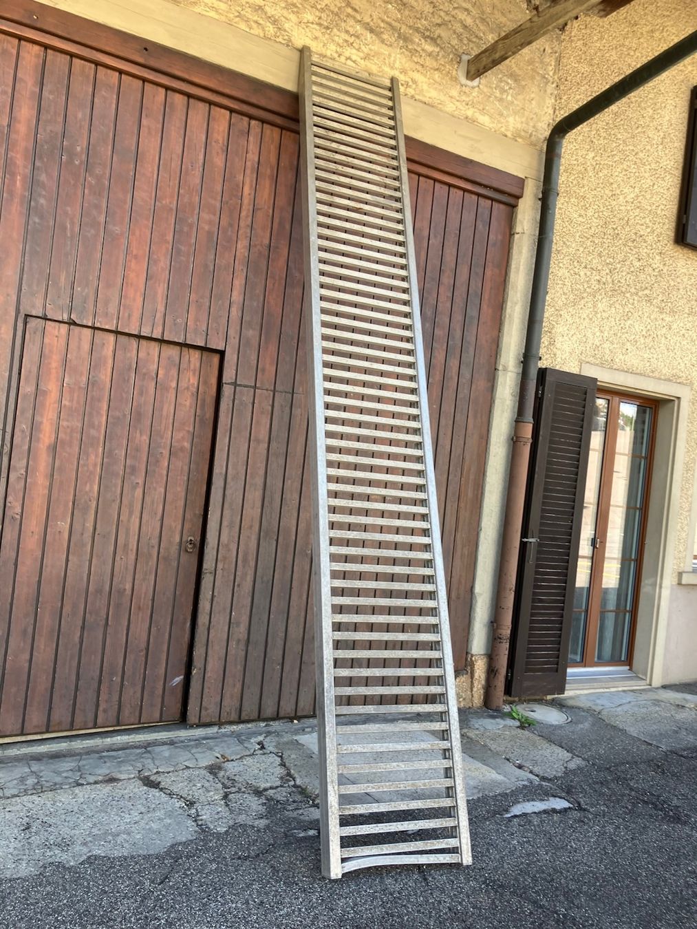 Autres équipements d'étable: Mist-Rampe – D'occasion à Arisdorf par Monster13 1