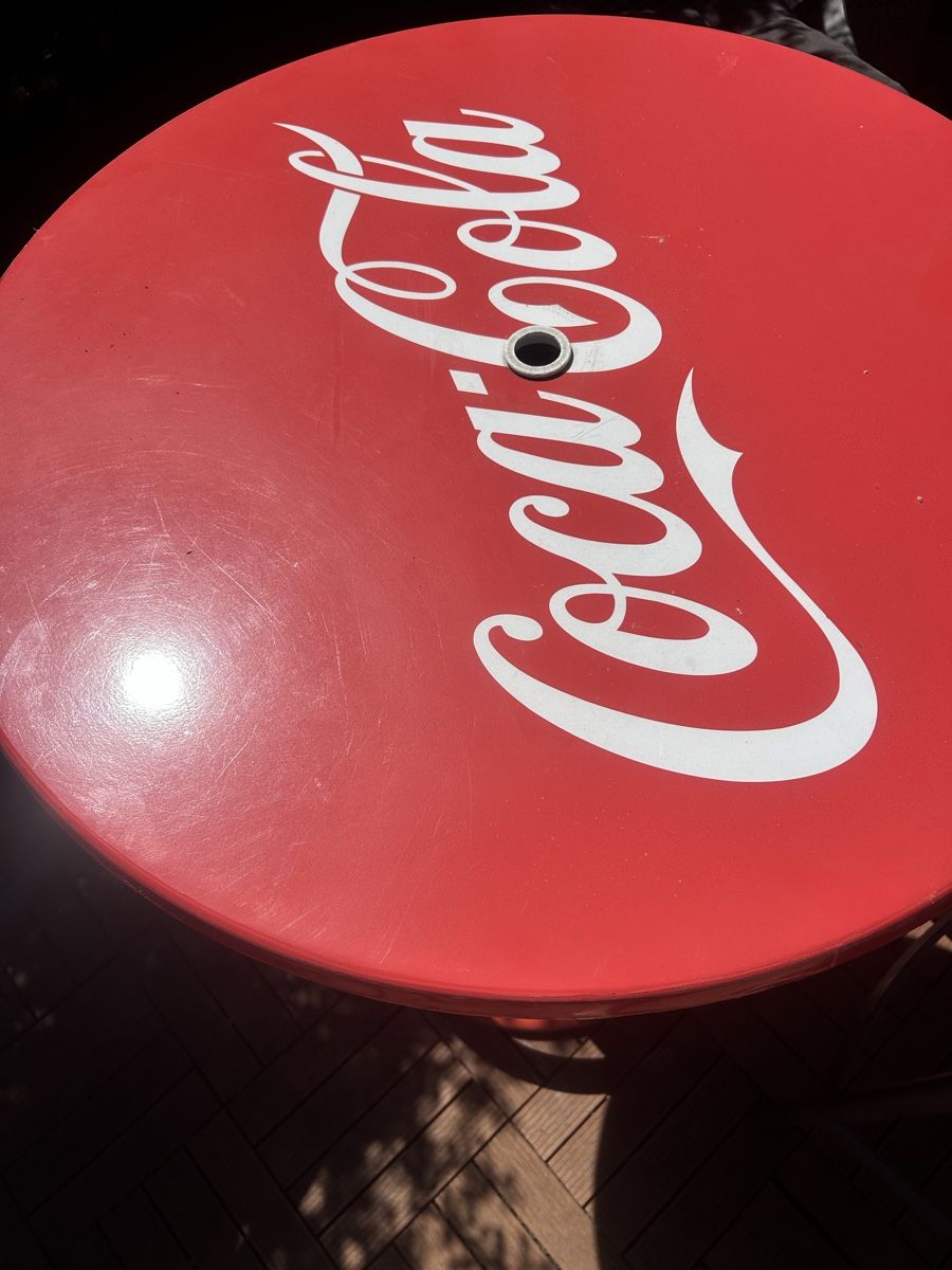 Tavoli: Coca-Cola Bartisch – Usato da Wiesendangen venduto da ktuefeli 1